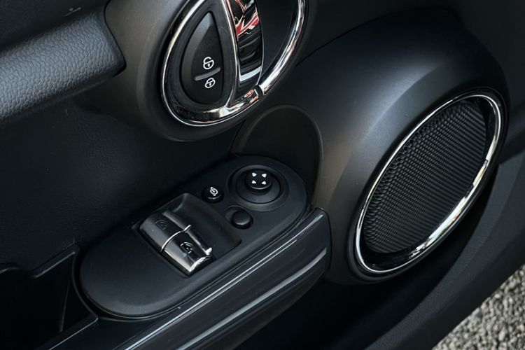 Used MINI 2014 1.2T ONE+ Interior 6