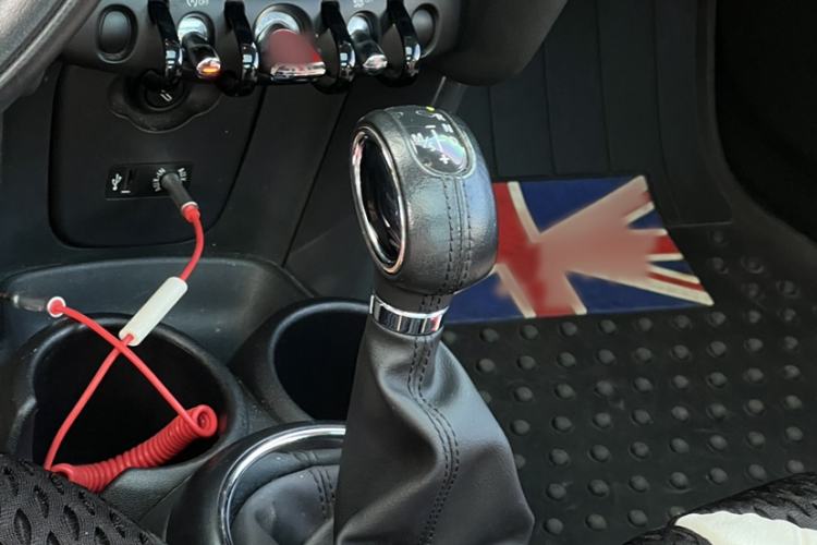 Used MINI 2014 1.2T ONE+ Interior 7