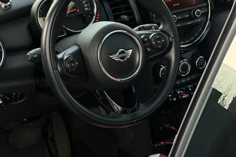 Used MINI 2014 1.2T ONE+ Steering Wheel