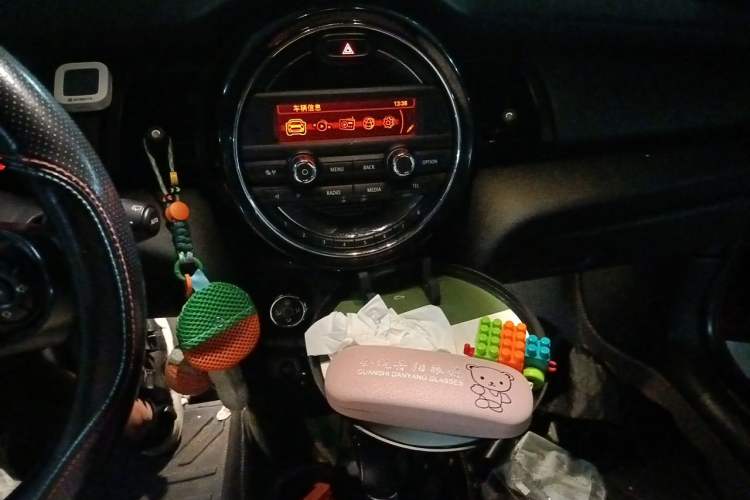 Used MINI 2014 1.2T ONE+ Audio And AC Panel