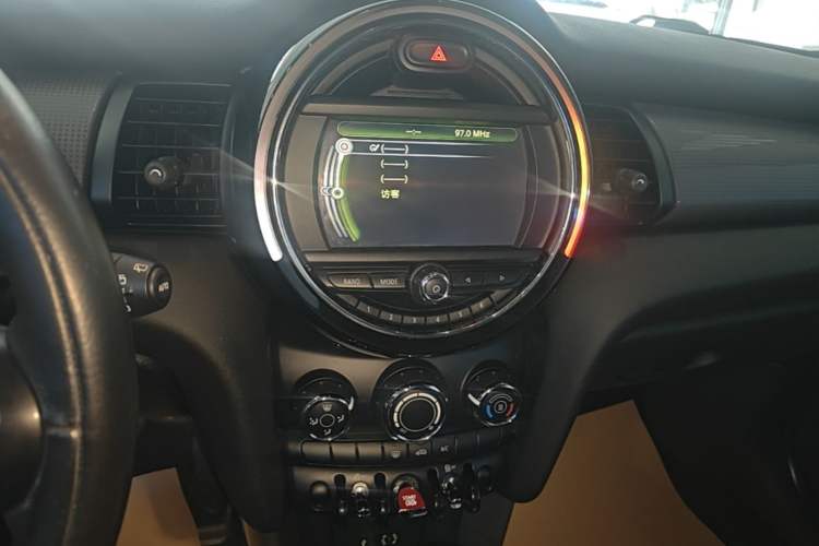 Used MINI 2014 1.5T COOPER Fun Audio And AC Panel
