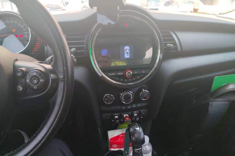 Used MINI 2014 1.2T ONE+ Audio And AC Panel