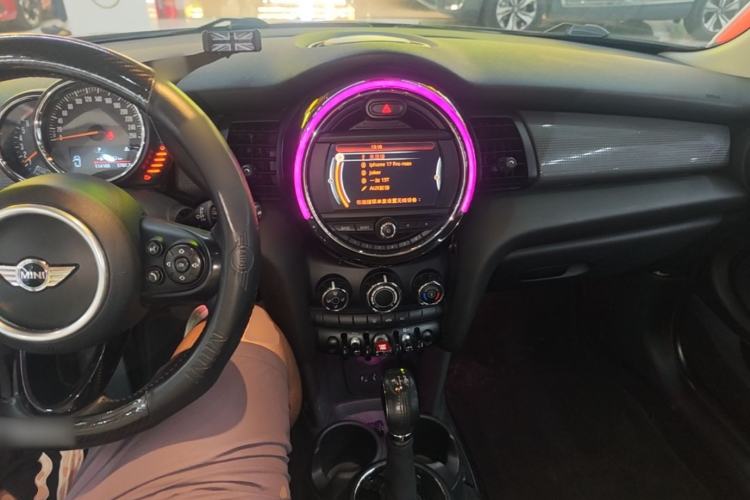 Used MINI 2014 1.5T COOPER Fun Center Console