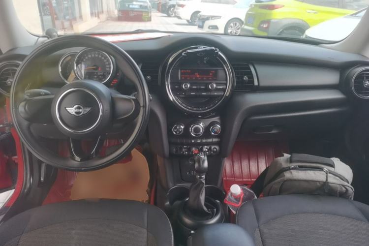 Used MINI 2014 1.2T ONE Center Console