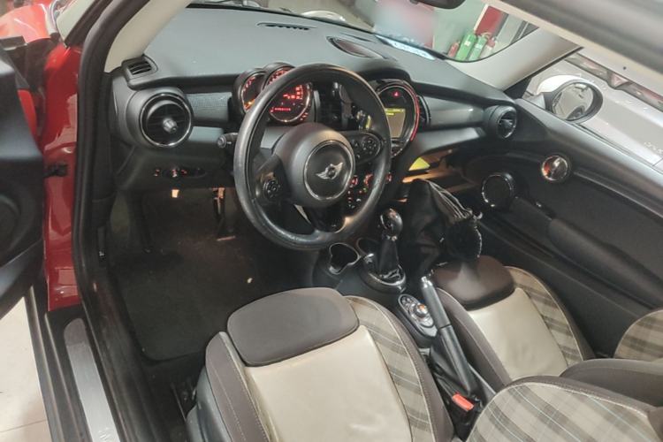 Used MINI 2014 1.5T COOPER Excitement Center Console