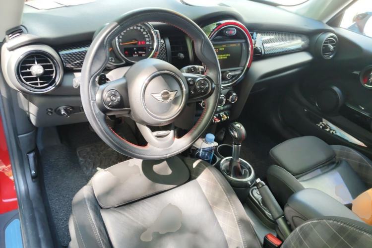 Used MINI 2014 2.0T COOPER S Fun Center Console