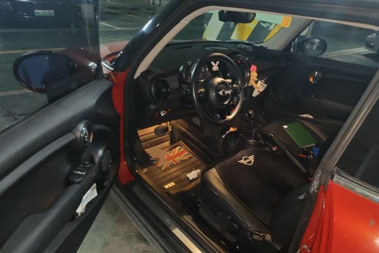 Used MINI 2014 1.5T COOPER Fun Driver Seat