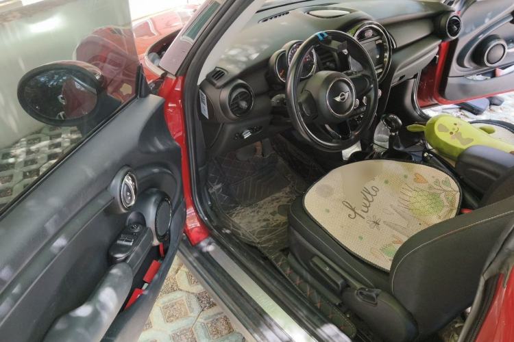 Used MINI 2014 1.2T ONE Driver Seat