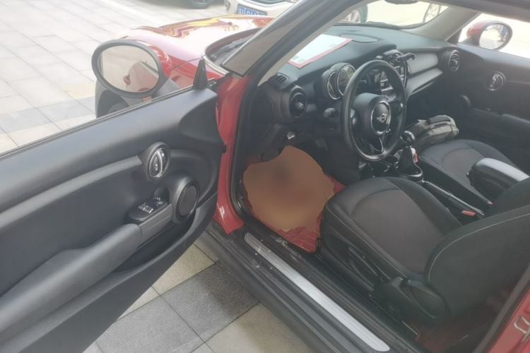 Used MINI 2014 1.2T ONE Driver Seat