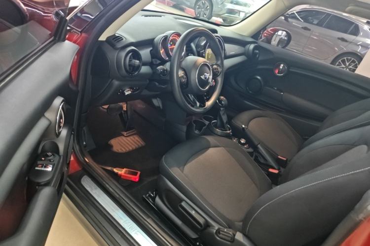 Used MINI 2014 1.5T COOPER Fun Driver Seat