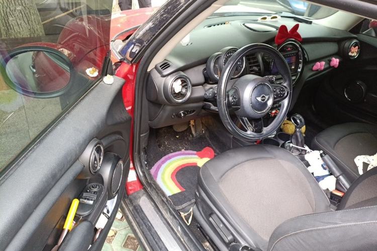 Used MINI 2014 1.2T ONE+ Driver Seat