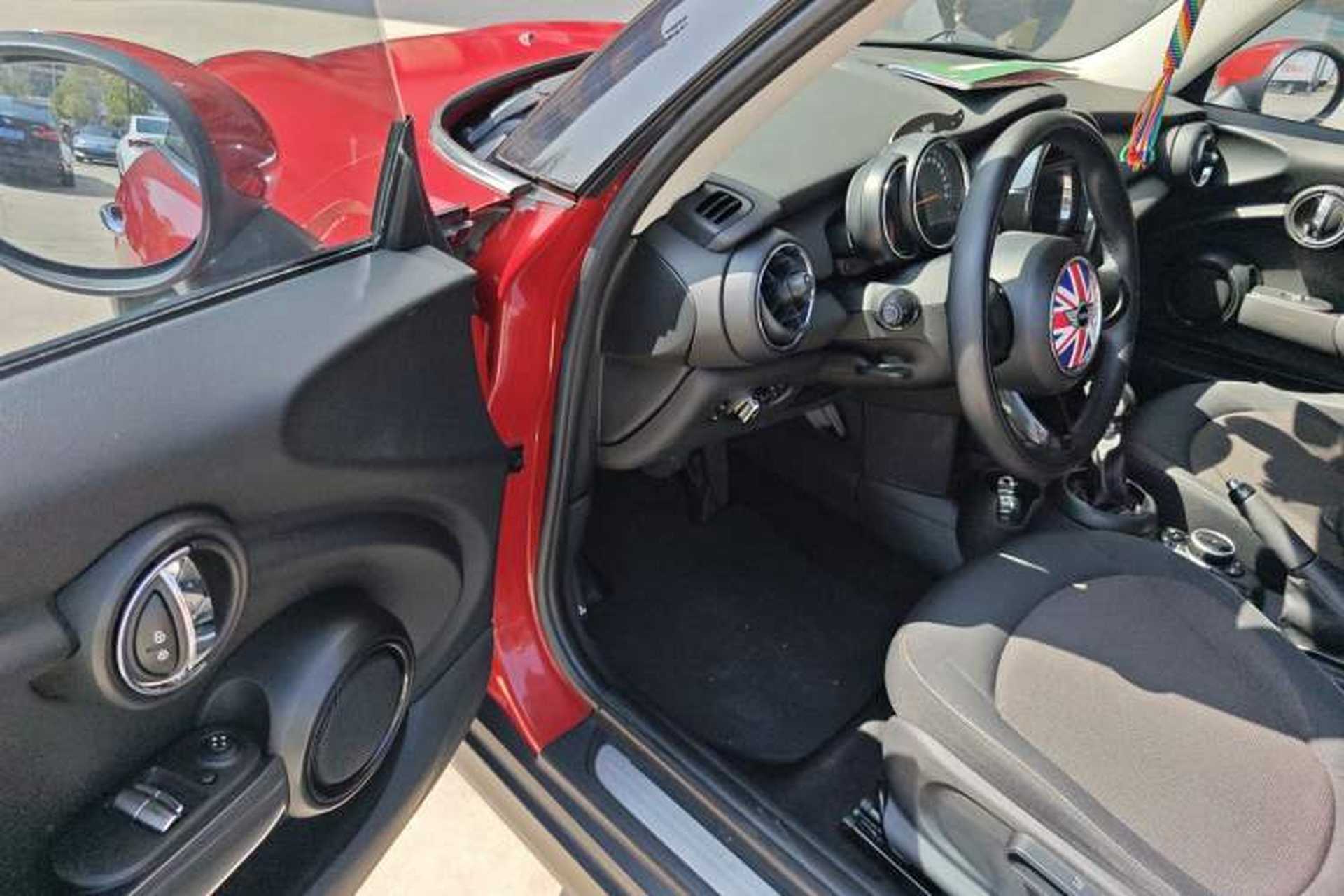 Used MINI 2014 1.2T ONE Driver Seat