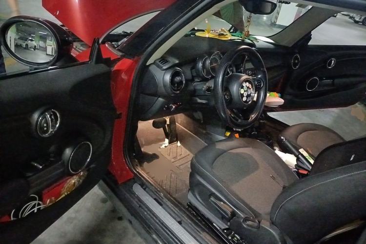 Used MINI 2014 1.2T ONE+ Driver Seat