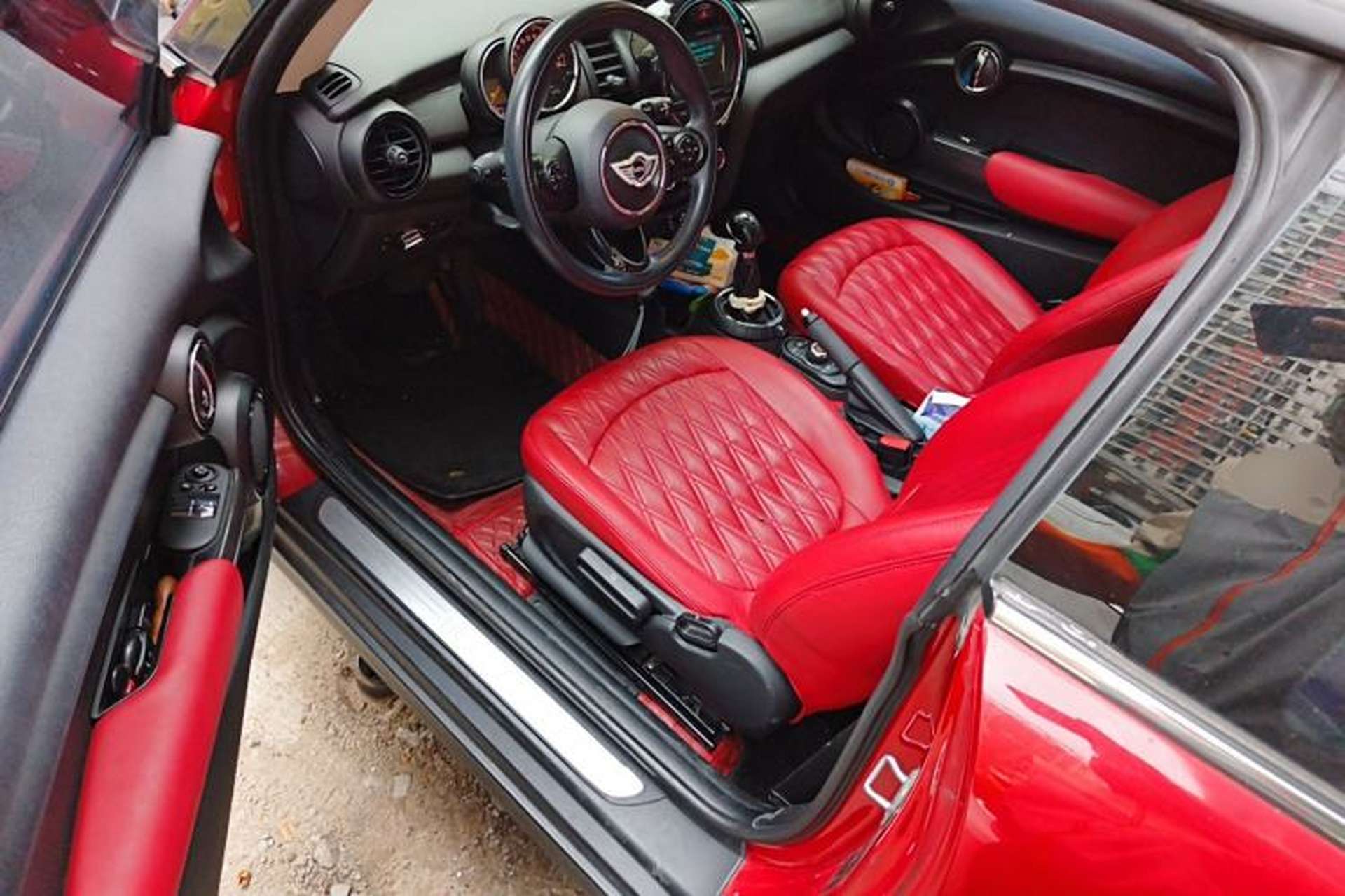 Used MINI 2014 1.5T COOPER Fun Driver Seat