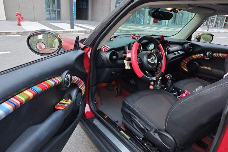 Used MINI 2014 1.5T COOPER Fun Driver Seat