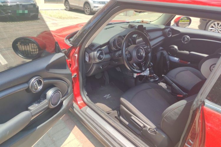 Used MINI 2014 1.2T ONE+ Driver Seat