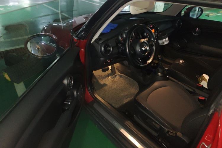 Used MINI 2014 1.2T ONE+ Driver Seat
