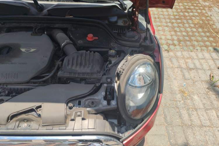 Used MINI 2014 1.2T ONE+ Engine Bay Left