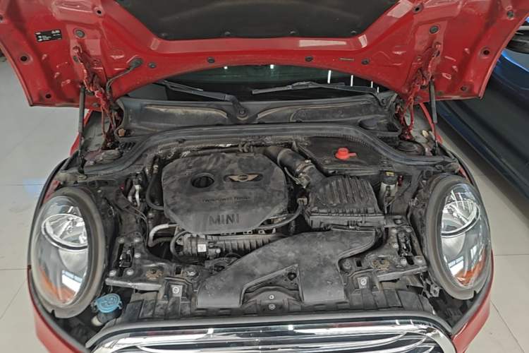 Used MINI 2014 1.5T COOPER Fun Engine Bay