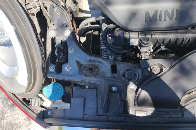 Used MINI 2014 1.5T COOPER Excitement Engine Bay Right