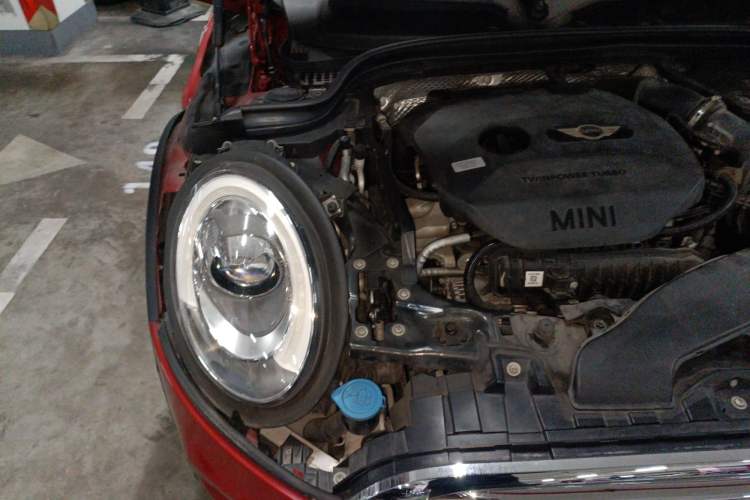 Used MINI 2014 1.5T COOPER Excitement Engine Bay Right