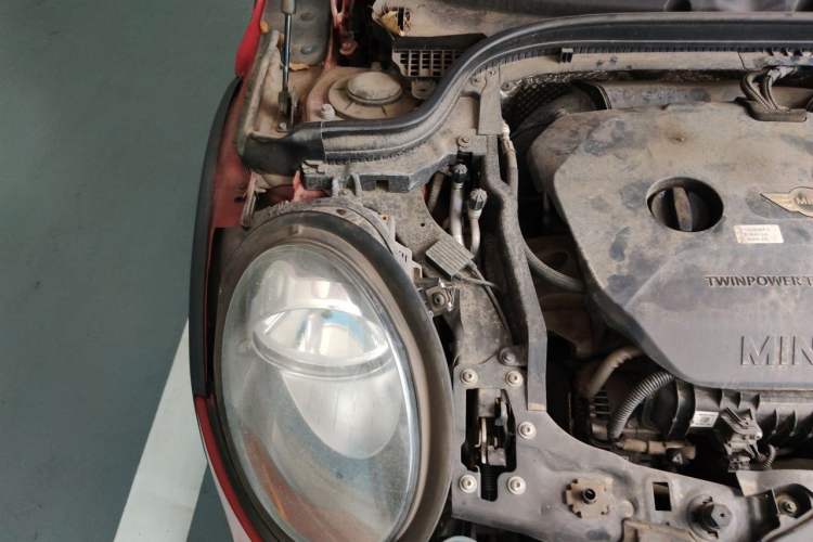 Used MINI 2014 1.2T ONE+ Engine Bay Right