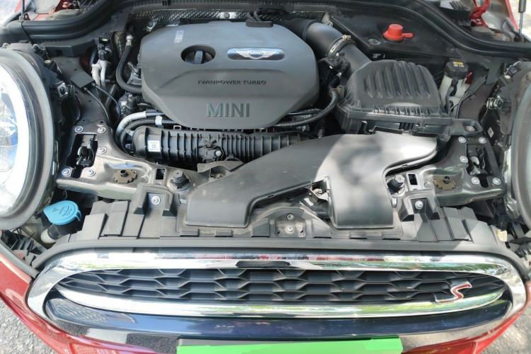 Used MINI 2014 2.0T COOPER S Fun Engine Bay