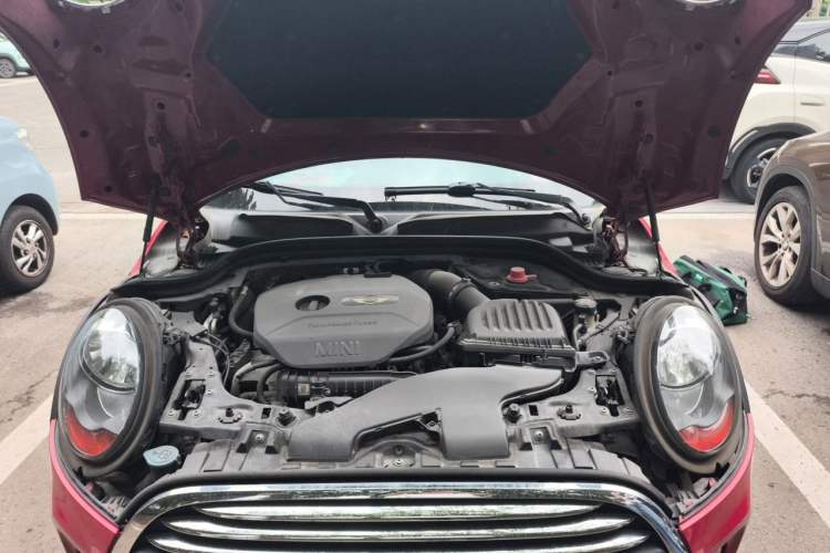 Used MINI 2014 1.2T ONE+ Engine Bay