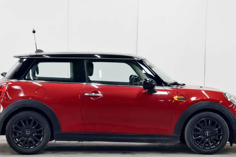 Used MINI 2014 1.5T COOPER Fun Exterior 6