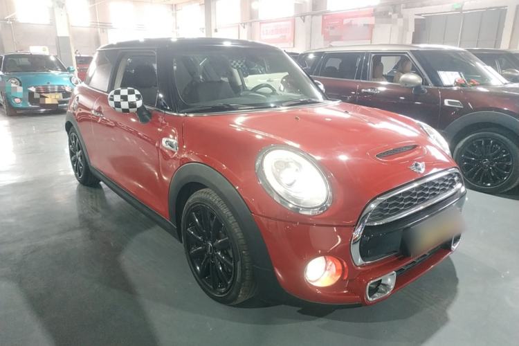 Used MINI 2014 2.0T COOPER S Fun Front Right 45 Deg