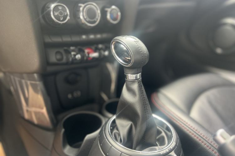 Used MINI 2014 1.5T COOPER Fun Gear Lever