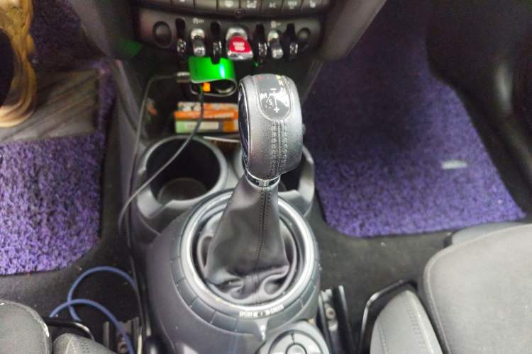 Used MINI 2014 1.5T COOPER Excitement Gear Lever