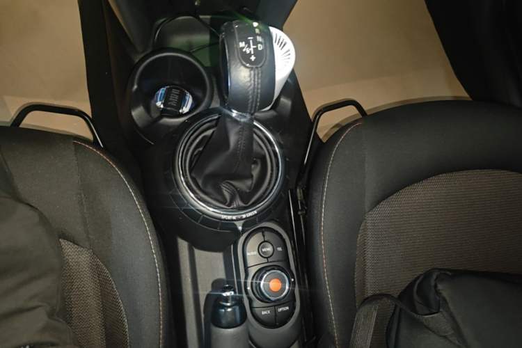Used MINI 2014 1.5T COOPER Fun Gear Lever