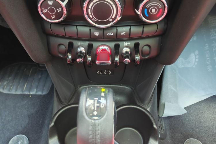 Used MINI 2014 1.2T ONE+ Gear Lever