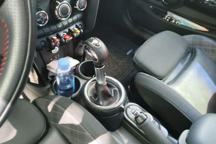 Used MINI 2014 2.0T COOPER S Fun Gear Lever