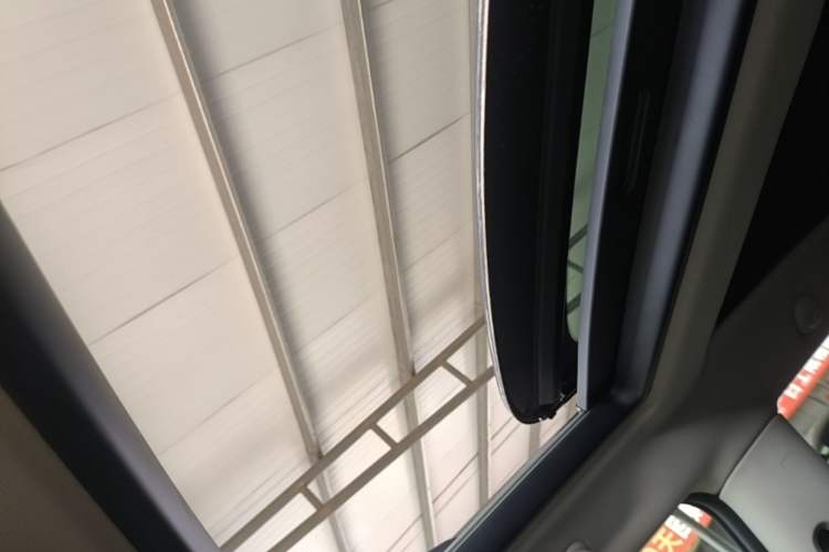 Used MINI 2014 1.5T COOPER Fun Headliner