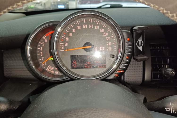 Used MINI 2014 1.5T COOPER Fun Instrument Cluster
