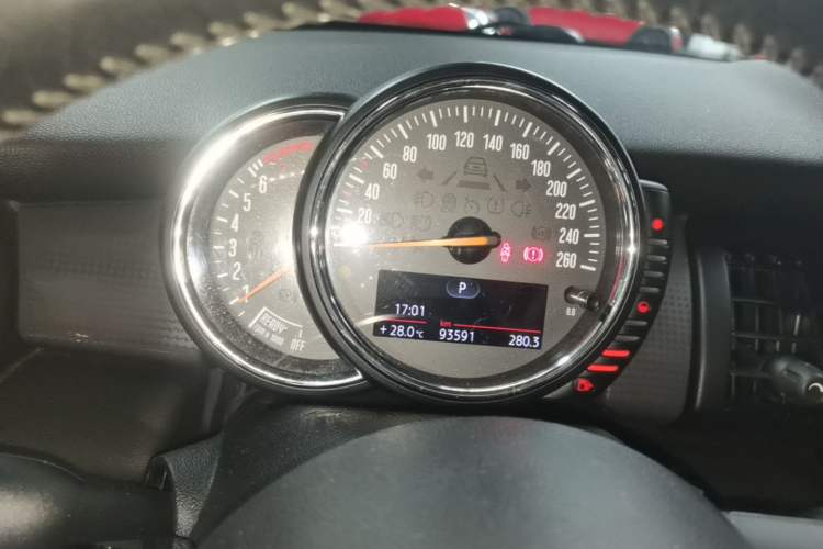 Used MINI 2014 1.5T COOPER Fun Instrument Cluster