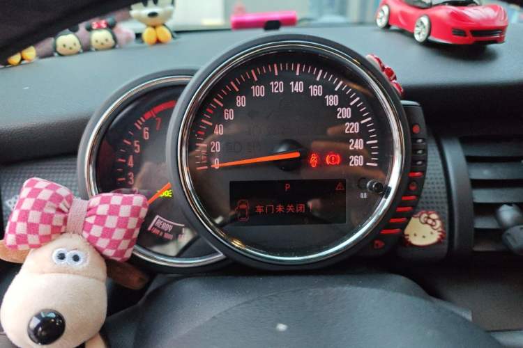Used MINI 2014 1.5T COOPER Fun Instrument Cluster