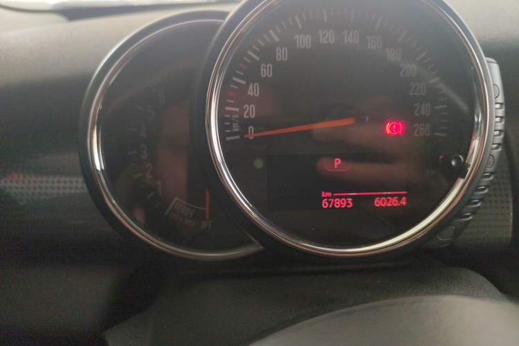 Used MINI 2014 1.5T COOPER Fun Instrument Cluster