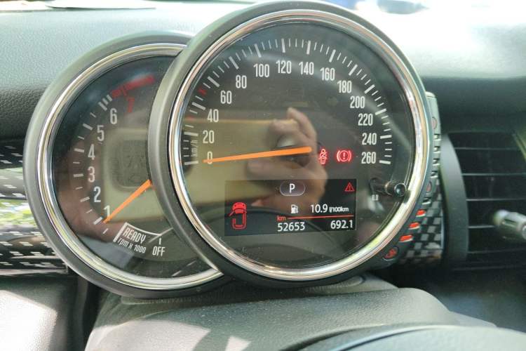 Used MINI 2014 2.0T COOPER S Fun Instrument Cluster