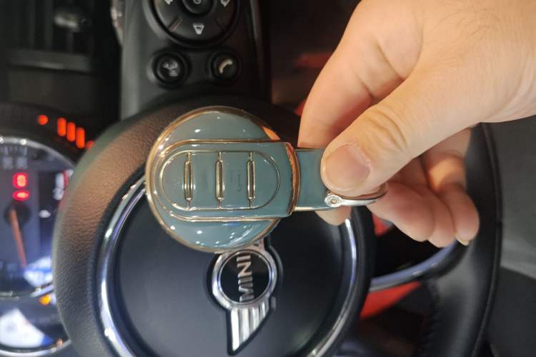 Used MINI 2014 1.2T ONE+ Interior 1