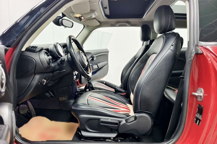 Used MINI 2014 1.5T COOPER Fun Interior 2