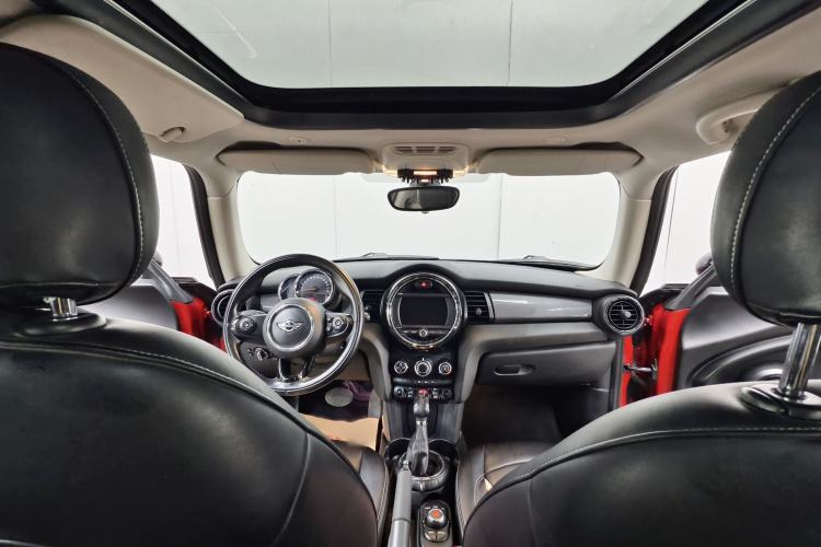 Used MINI 2014 1.5T COOPER Fun Interior 6