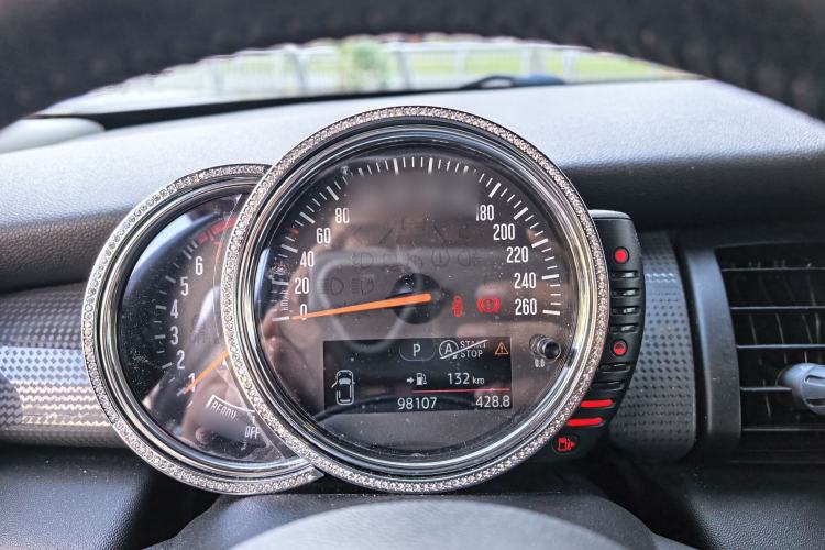 Used MINI 2014 1.5T COOPER Excitement Interior 8