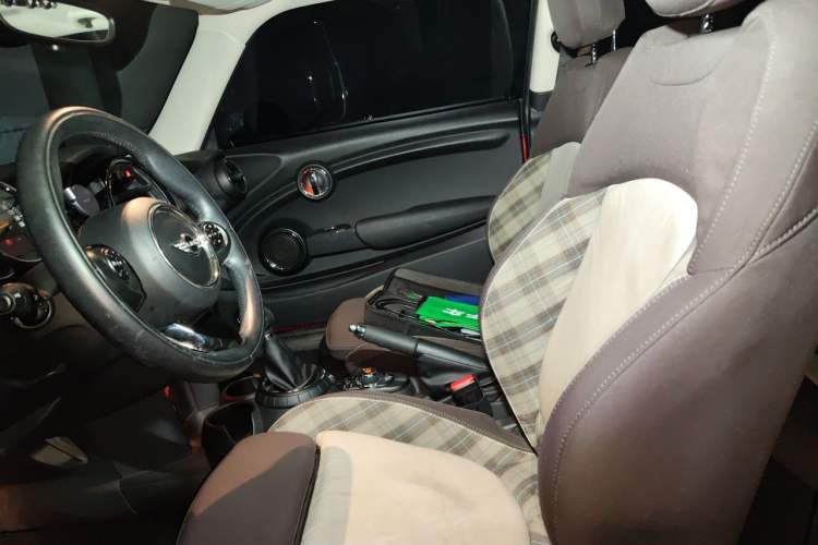 Used MINI 2014 1.5T COOPER Excitement Left Front Seat
