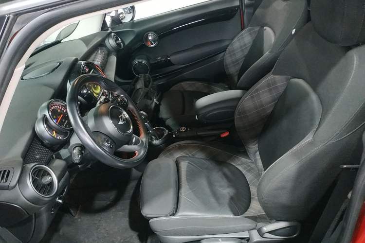 Used MINI 2014 2.0T COOPER S Fun Left Front Seat