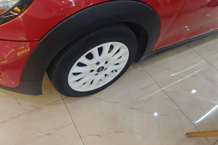 Used MINI 2014 1.5T COOPER Fun Left Front Wheel Hub