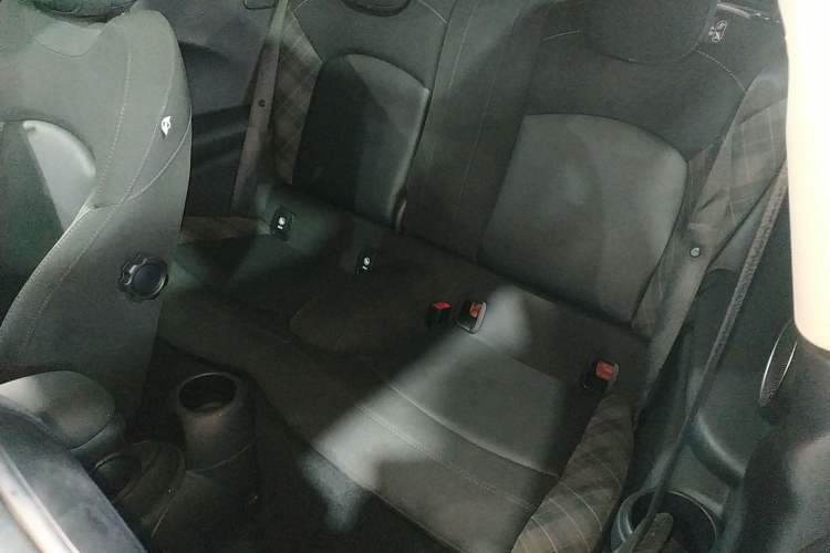 Used MINI 2014 2.0T COOPER S Fun Left Rear Seat