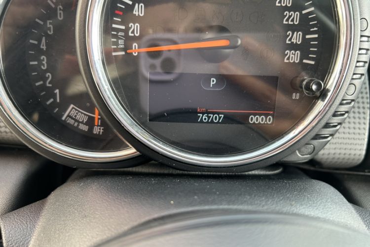 Used MINI 2014 1.5T COOPER Fun Odometer Close Up